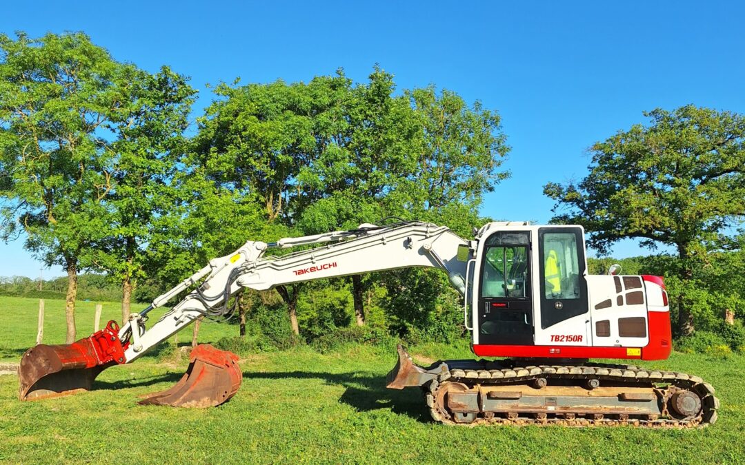 PELLETEUSE TAKEUCHI TB2150R