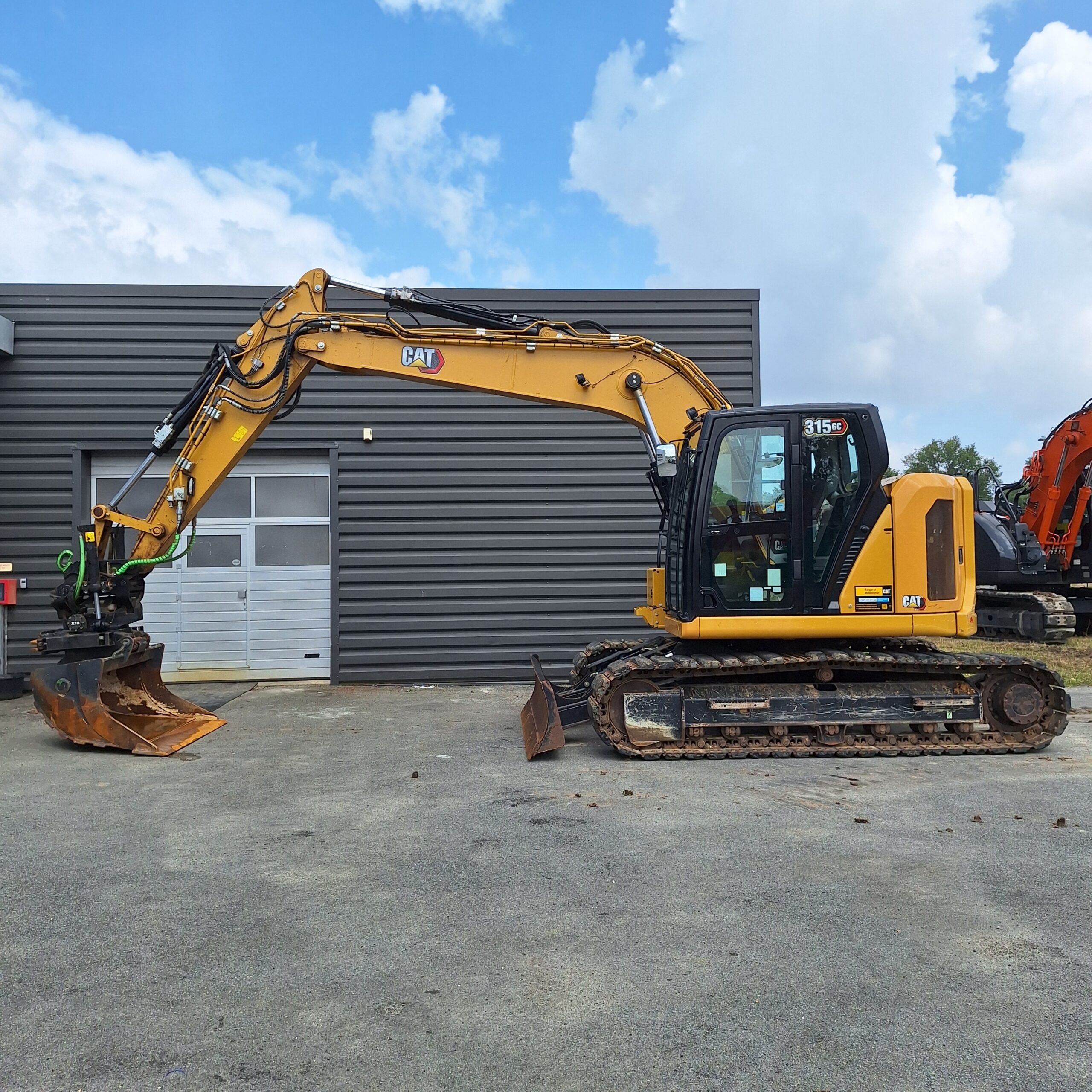 COTE GAUCHE pelleteuse chenilles caterpillar de 2022, 2306h, avec tiltrotator steelwrist