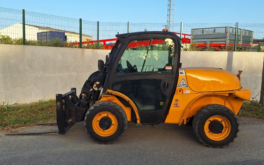 TELESCOPIQUE 4M JCB 520-40