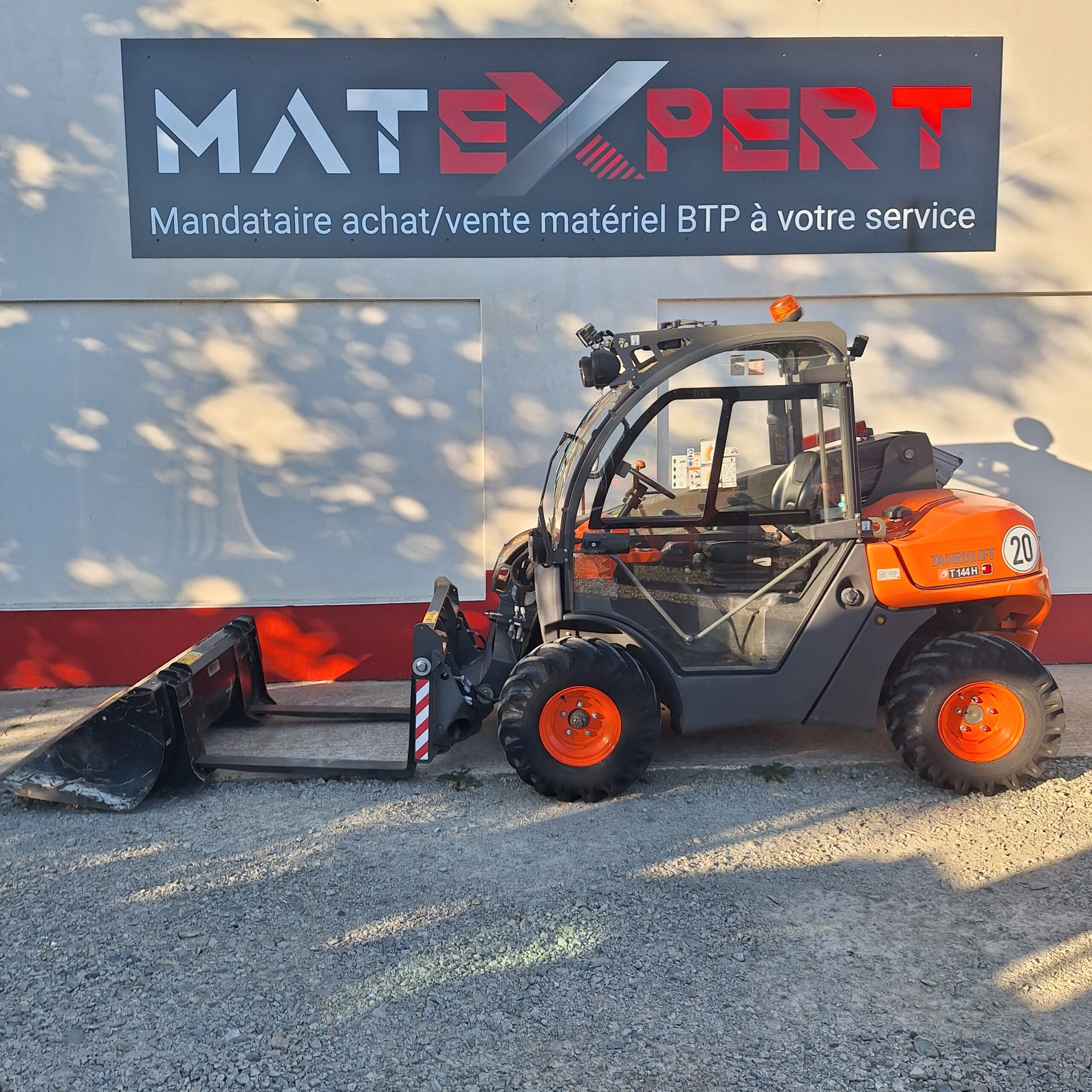 TELESCOPIQUE AUSA T144H – 77 H