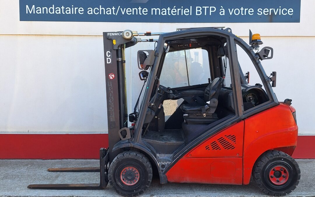 CHARIOT A GAZ FENWICK H25T